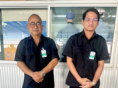 พนักงานขับรถรายเดือน